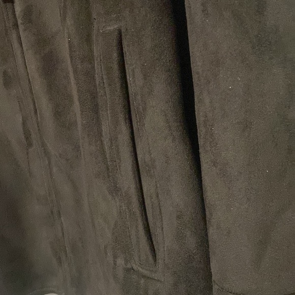 Perry Ellis Portfolio Mens zippered faux suede jacket with pockets; size: Medium - Picture 4 of 6